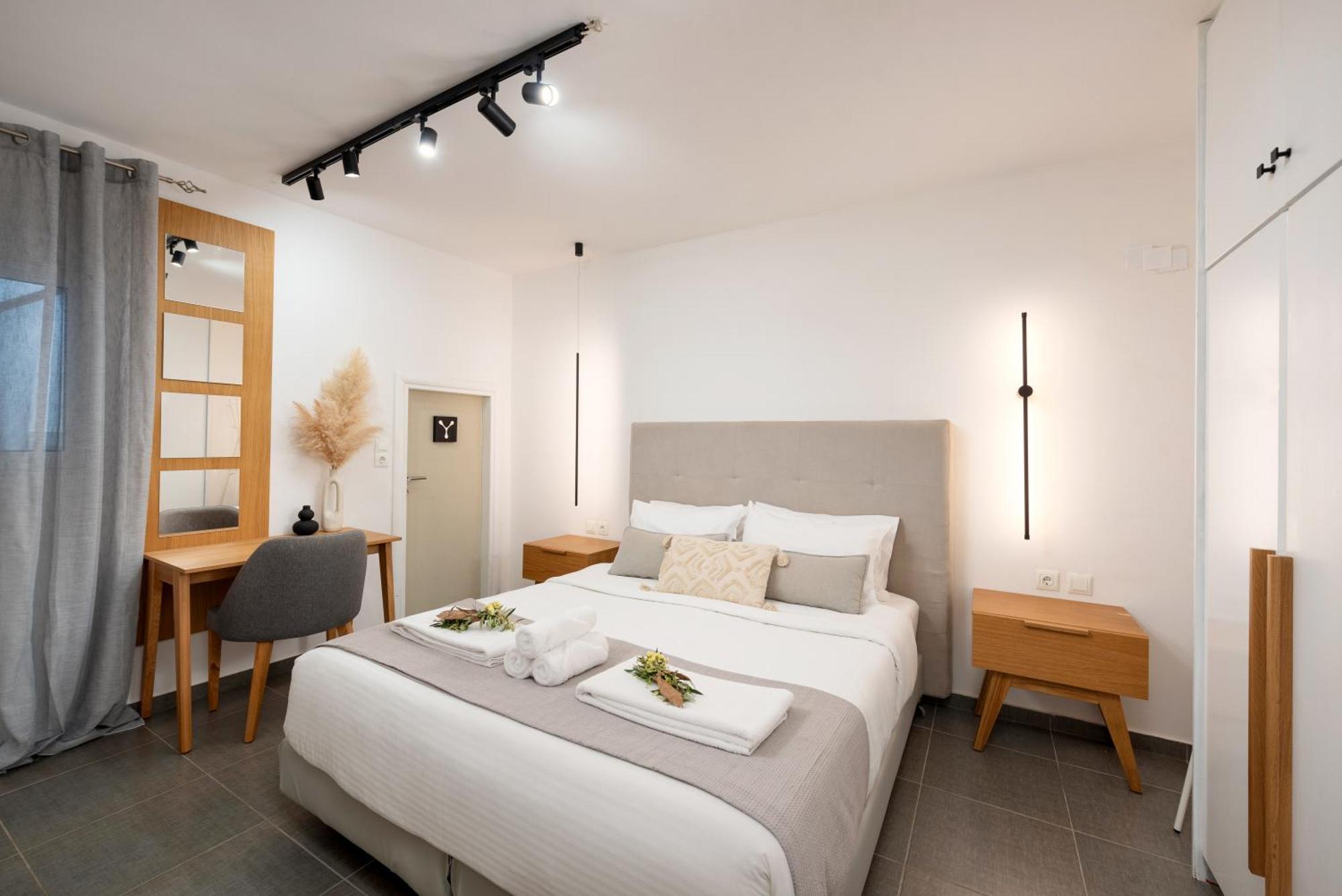 Hypnosis Beachside Villa With Private Heated Pool Георгиуполис Экстерьер фото