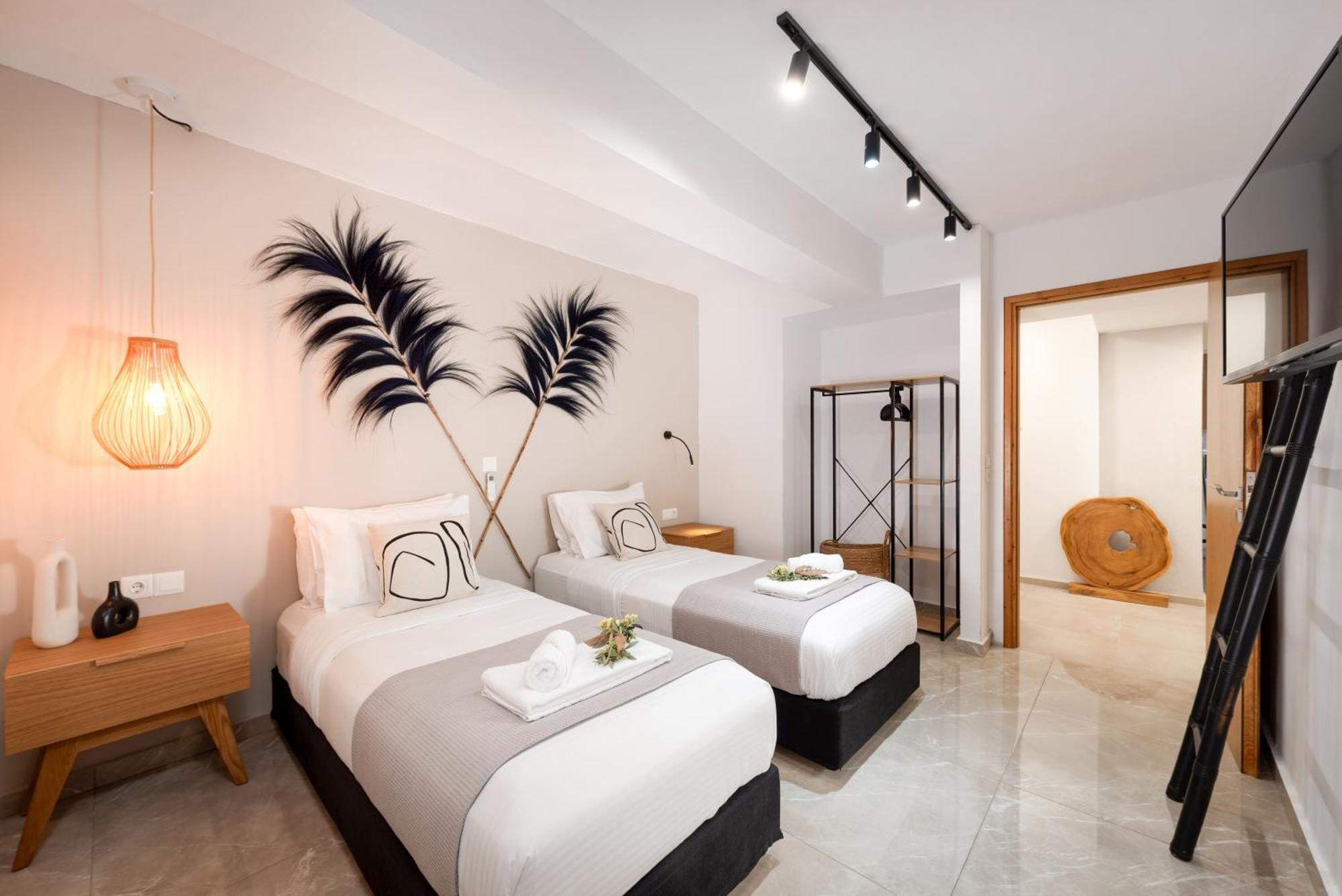 Hypnosis Beachside Villa With Private Heated Pool Георгиуполис Экстерьер фото
