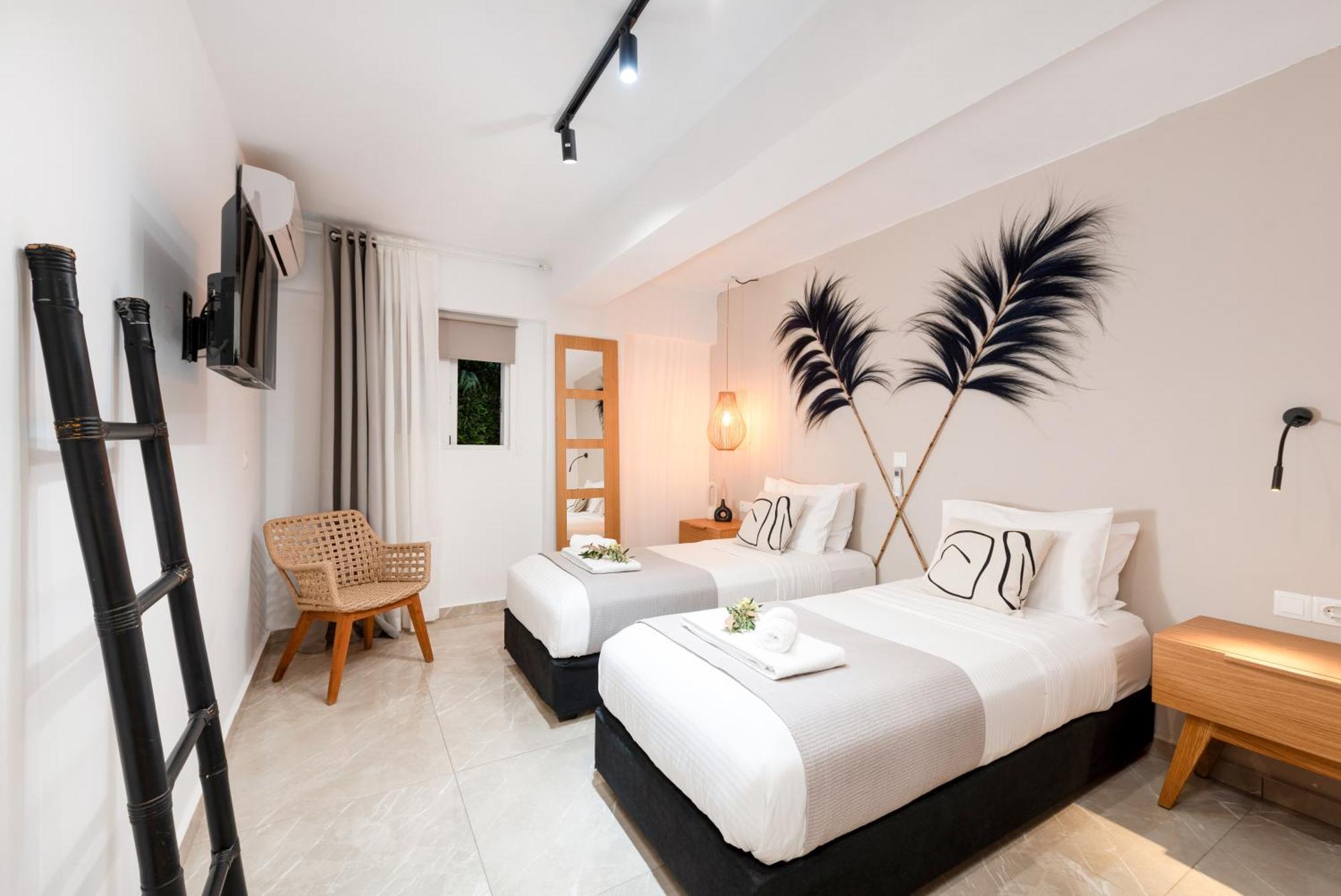 Hypnosis Beachside Villa With Private Heated Pool Георгиуполис Экстерьер фото