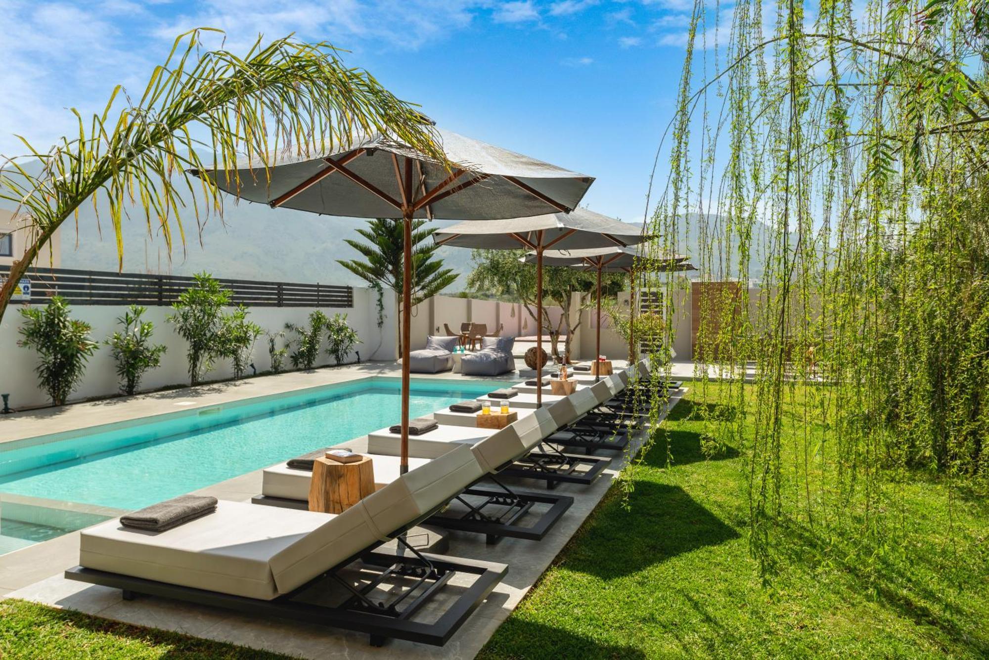 Hypnosis Beachside Villa With Private Heated Pool Георгиуполис Экстерьер фото