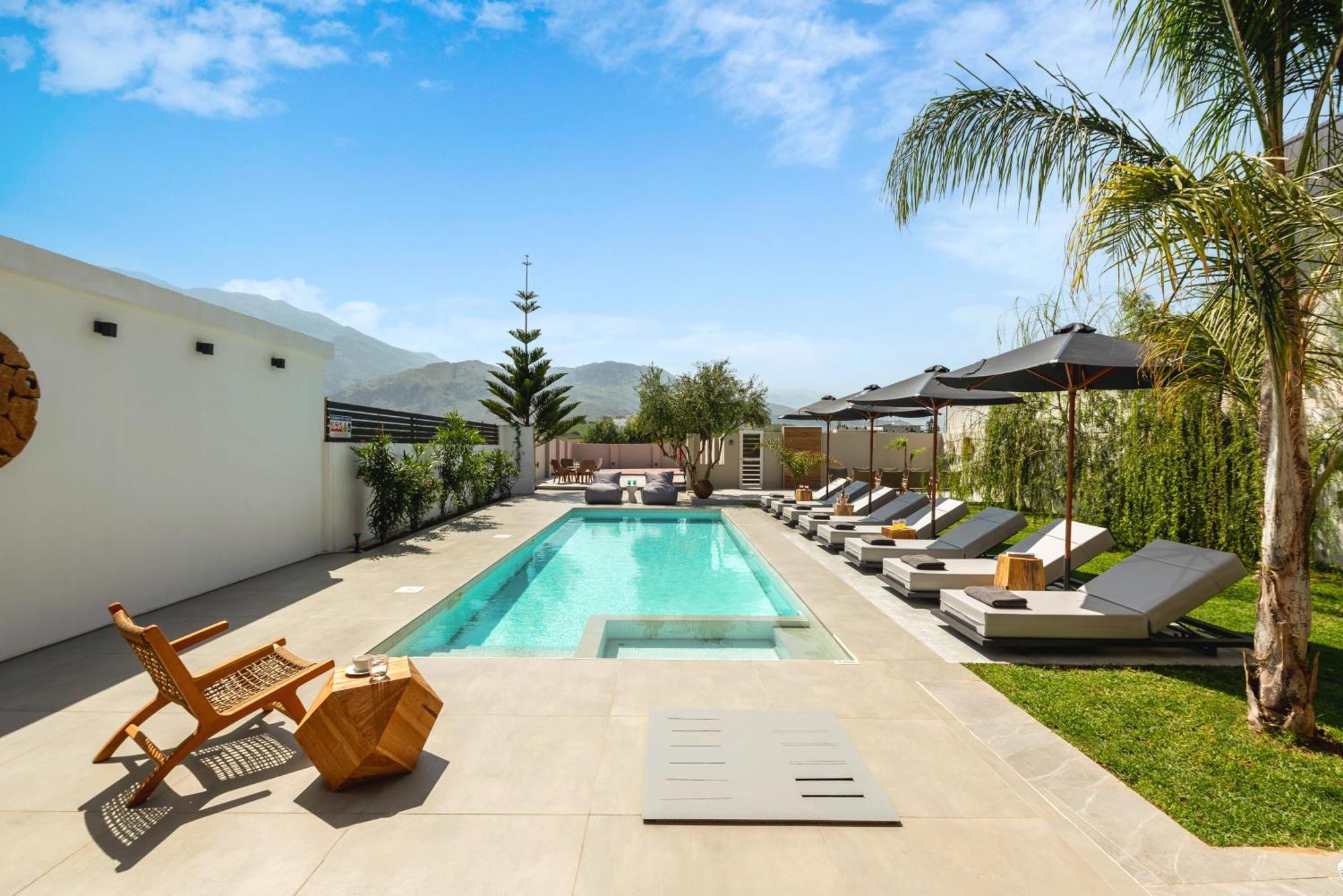 Hypnosis Beachside Villa With Private Heated Pool Георгиуполис Экстерьер фото