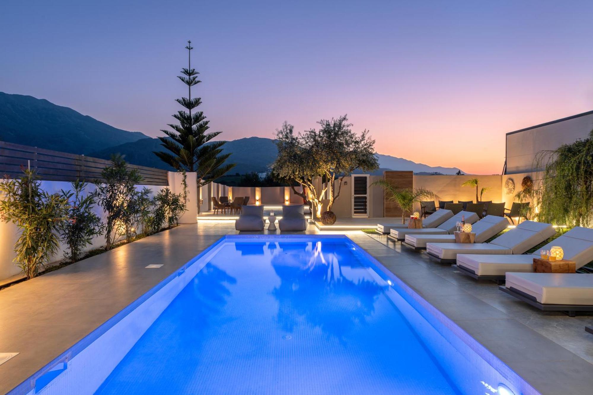 Hypnosis Beachside Villa With Private Heated Pool Георгиуполис Экстерьер фото